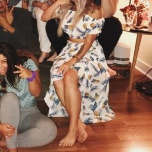 Pineapple Feather Two Piece Set